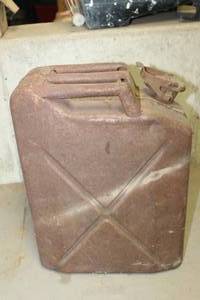 lot 1874 image: Vintage Gas Can