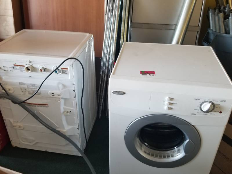 lot 7756 image: Whirlpool Washer and Dryer