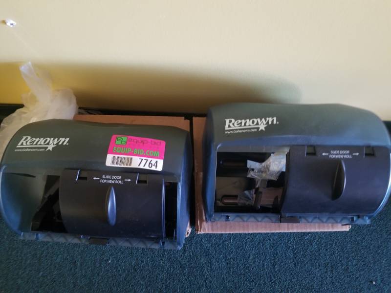 lot 7764 image: Lot of 2 Renown 2 Roll System Toilet Tissue Dispenser