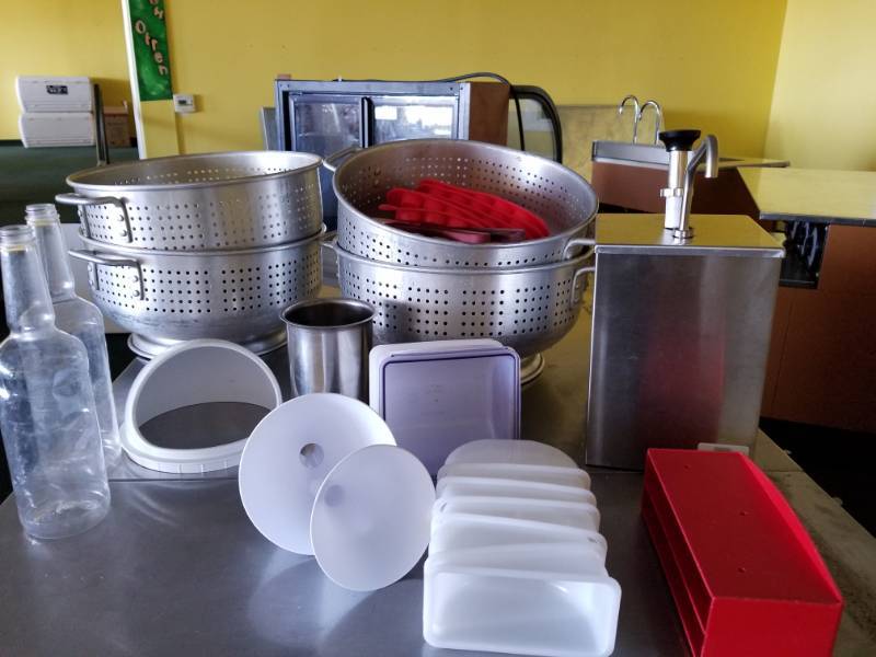 lot 7805 image: 4 Large Strainers, Topping Pump, Plastic Bottles