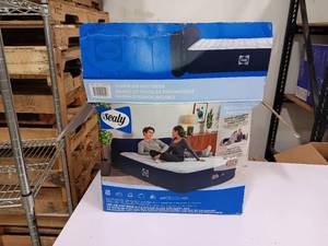 lot 17605 image: Sealy Queen Airbed