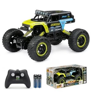 lot 18798 image: New Bright (115) Ford Bronco Battery Remote Control 4x4 Green Rock Crawler, 61538U