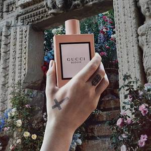 lot 19243 image: Gucci Bloom Eau de Parfum For Her