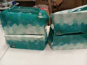 lot 19248 image: 4 Pack Kleenex Professional Ultra Soft Hand Towels 70 Sheets