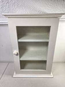 lot 83 image: White Wall-Mount Cabinet with Glass Door and Three Shelves