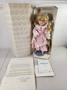 lot 106 image: Franklin Heirloom Dolls Goldilocks by Carol Lawson Porcelain Doll