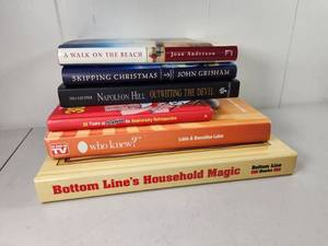 lot 123 image: Book Lot Grisham Anderson Hill Maxim Who Knew Bottom Line