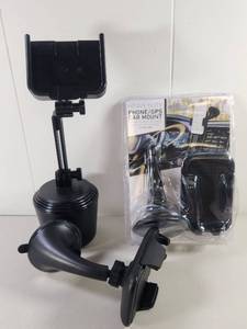 lot 128 image: Phone Car Mount Bundle