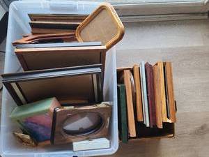 lot 173 image: Assorted Picture Frames Mixed Sizes Lot of 30