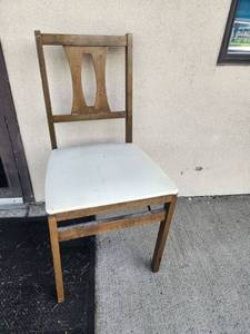 lot 178 image: Stakmore Co. Inc. Folding Chair with Urethane Foam Seat License N.Y. 1598 Vintage
