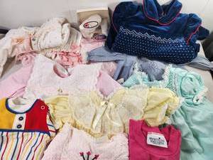lot 190 image: Vintage Infant Clothing and Accessories Lot