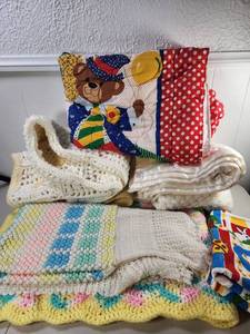 lot 192 image: Lot of Baby Blankets Throws Crocheted Knit Patterned Vintage