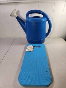 lot 197 image: Misco Enterprises 2 Gallon Watering Can WC2G88 with Kneeling Pad