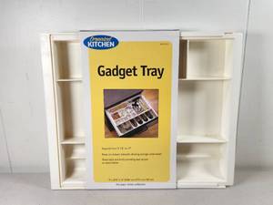 lot 220 image: Organized Kitchen Gadget Tray Expandable 9.5 to 17 Inch