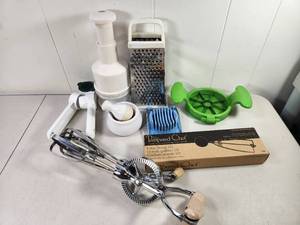 lot 225 image: The Kitchen Tool Lot - Grater, Whisk, Scoop, Slicer, Mortar & Pestle