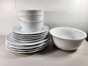lot 234 image: Dansk Fransk Collection Dinnerware Set Plates Bowls Microwave Safe