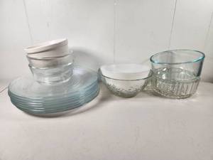 lot 237 image: Glassware Lot Bowls & Plates