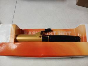 lot 1822 image: Annie Digital Ceramic Curling Iron Barrel Size 1 12in Long Last Curls for All Hair Types - Retail $20