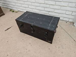 lot 14 image: Steamer Trunk Storage Chest Black Metal