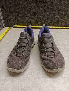 lot 433 image: Skechers Gray Knit Lace-Up Athletic Shoes with Purple Trim