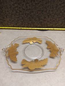 lot 437 image: Decorative Glass Plate with Gold-Tone Metal Fruit Appliques 10 inch