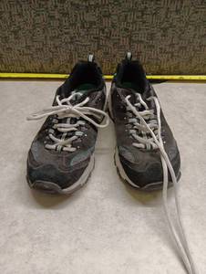lot 452 image: Skechers Womens Trail Running Shoes Size 9 SN 11936 BKTQ