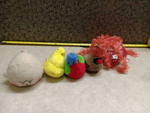 lot 456 image: Small Plush Toy Animal Lot 5 Pieces Yellow Bird Character Figures