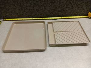 lot 474 image: Anchor Hocking Microware PM 469-TI Microwave Cookware Set 2 Pieces