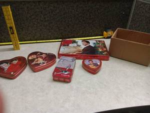lot 482 image: Russell Stover Chocolate Tin Collection 6 Piece Lot Heart Shaped