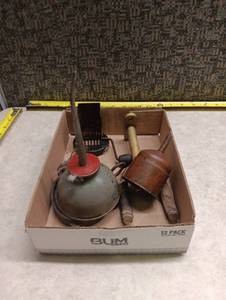 lot 500 image: Mixed Hand Tool Lot Oil Can Pump Oiler Brace Handle Small Animal Trap 5-Piece