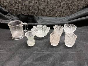 lot 505 image: Glass Glassware Lot 7 Pieces Mug Bowls Cups - Manganese Glow