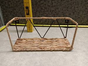 lot 533 image: Woven Seagrass shelf 14 x 6 inches