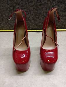 lot 549 image: So Princess Womens Platform Heels Red Slingback Size 6