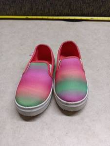 lot 556 image: Kids Saucony Gradient Slip-On Shoes Size 6 Pink Green Purple