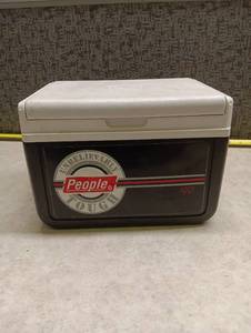 lot 571 image: Coleman Cooler 1991 People Unbelievable Tough