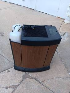 lot 605 image: Kenmore Quiet Comfort 7 Humidifier with Humidistat Control