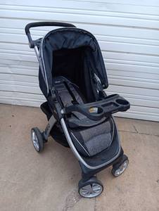 lot 609 image: Chicco Bravo 30 TS Stroller Model 10840