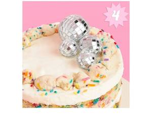 lot 17567 image: xo, Fetti Disco Ball Mini Cake Topper 4 Pieces( chip) - Retail $10