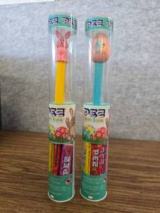 lot 8701 image: 2 Pack Easter Pez Dispensers with Candy