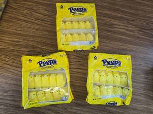 lot 8702 image: 3 Pack Peep Marshmallows, 4.5oz