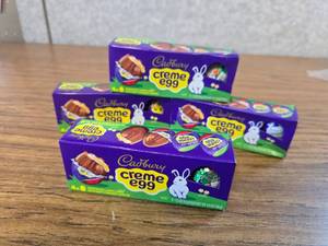 lot 8711 image: 4 Pack of Four Cadbury Creme Eggs, 4.8oz