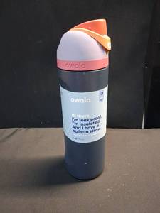 lot 2202 image: Owala 24 oz Insulated Water Bottle  - Retail $30