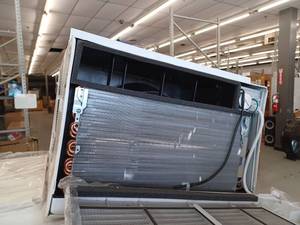 lot 17134 image: LG Window AC Unit, LW1521ERSM1