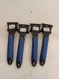 lot 17222 image: SubZero 15511 11  Talon Dual Blade Ice Scraper, 4 Pack