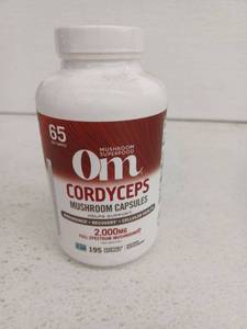 lot 17244 image: Om Mushroom Superfood Cordyceps Mushroom Capsules, 6 Pack