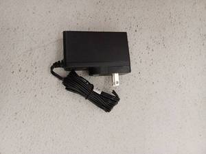 lot 17347 image: Lot Of Wall Mount Power Supply