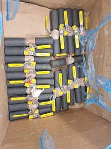lot 17446 image: Lot Of Apollo Ball Valves