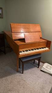 Vintage harpsichord 37x80x36 great condition located in basement