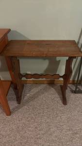 lot 912 image: Vintage side table 24x24x 12 located in basement