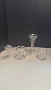 lot 1001 image: Hand-cut lead crystal glass bowls, and glass vases